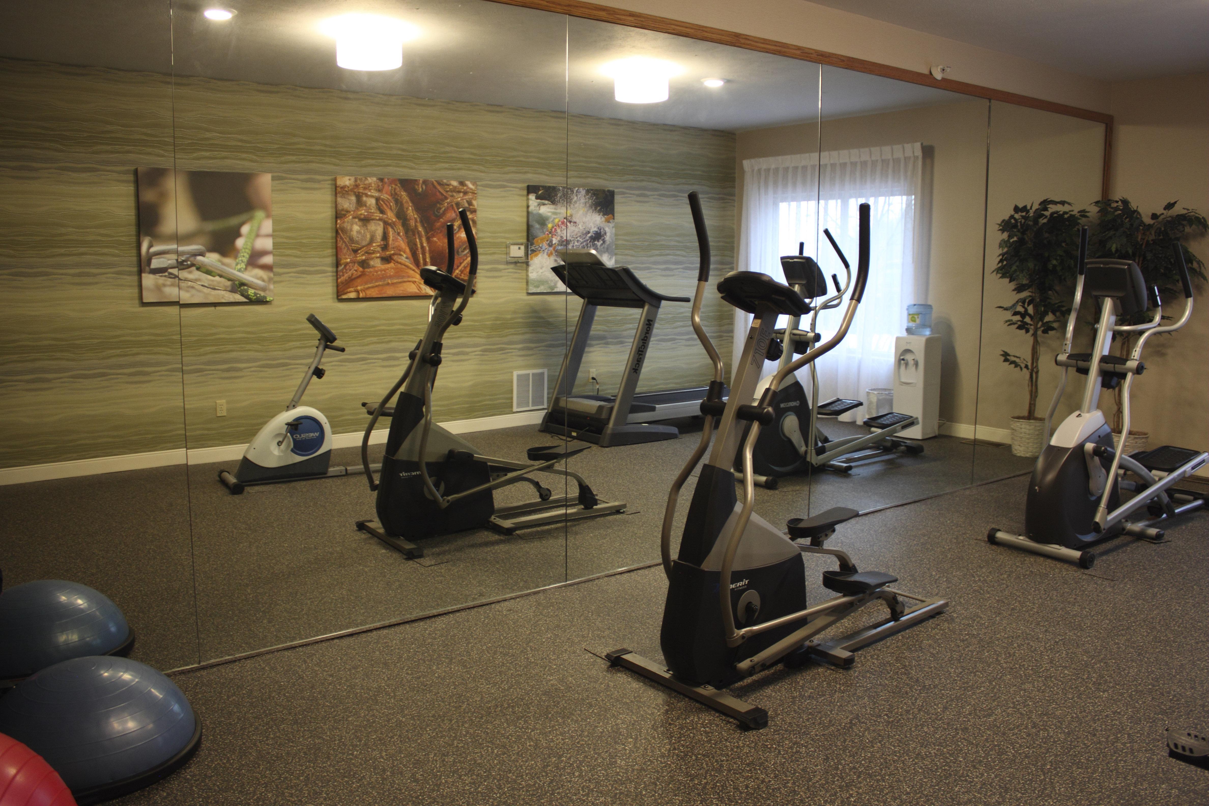 Holiday Inn Express Munising-Lakeview, An Ihg Hotel Bagian luar foto