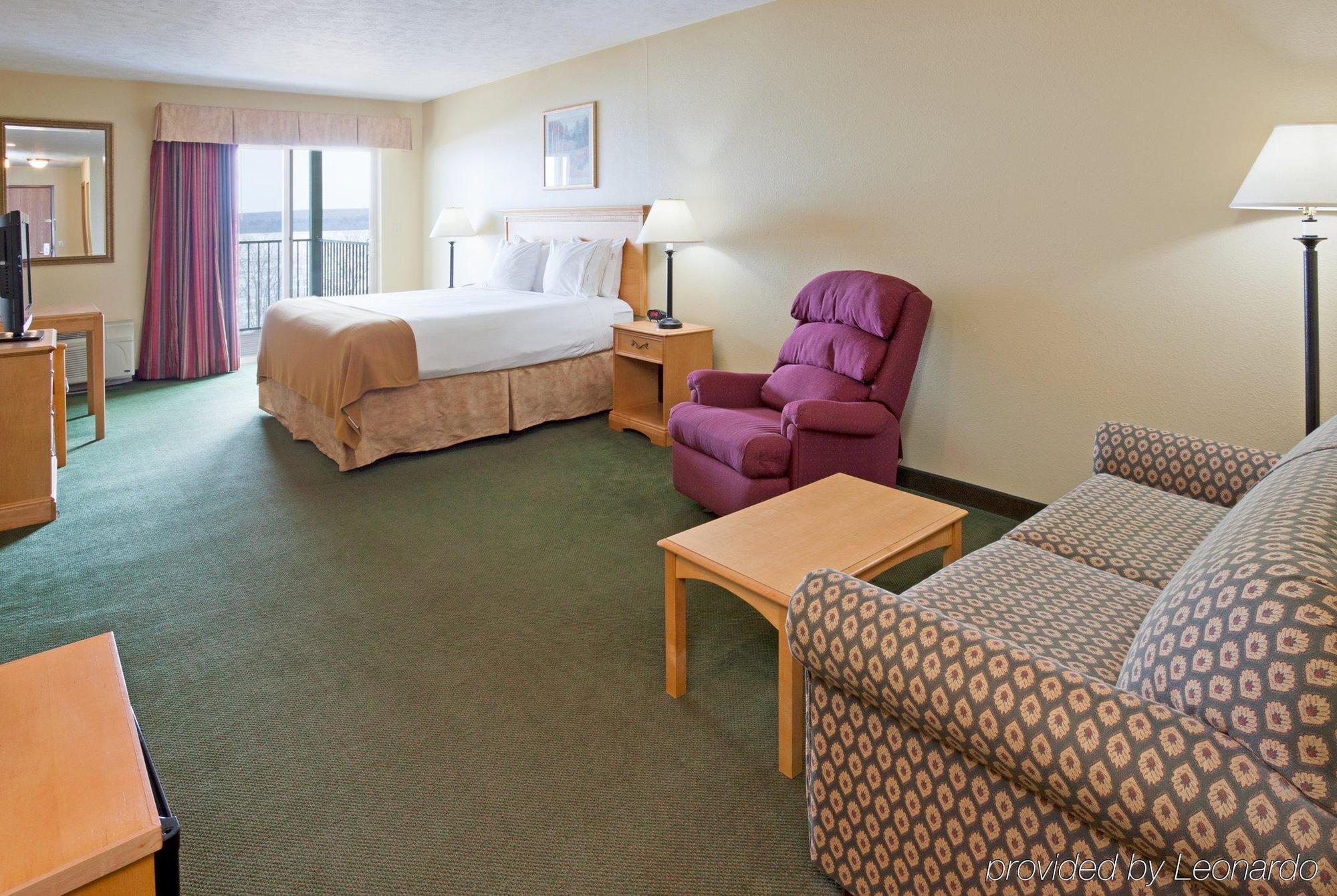 Holiday Inn Express Munising-Lakeview, An Ihg Hotel Ruang foto