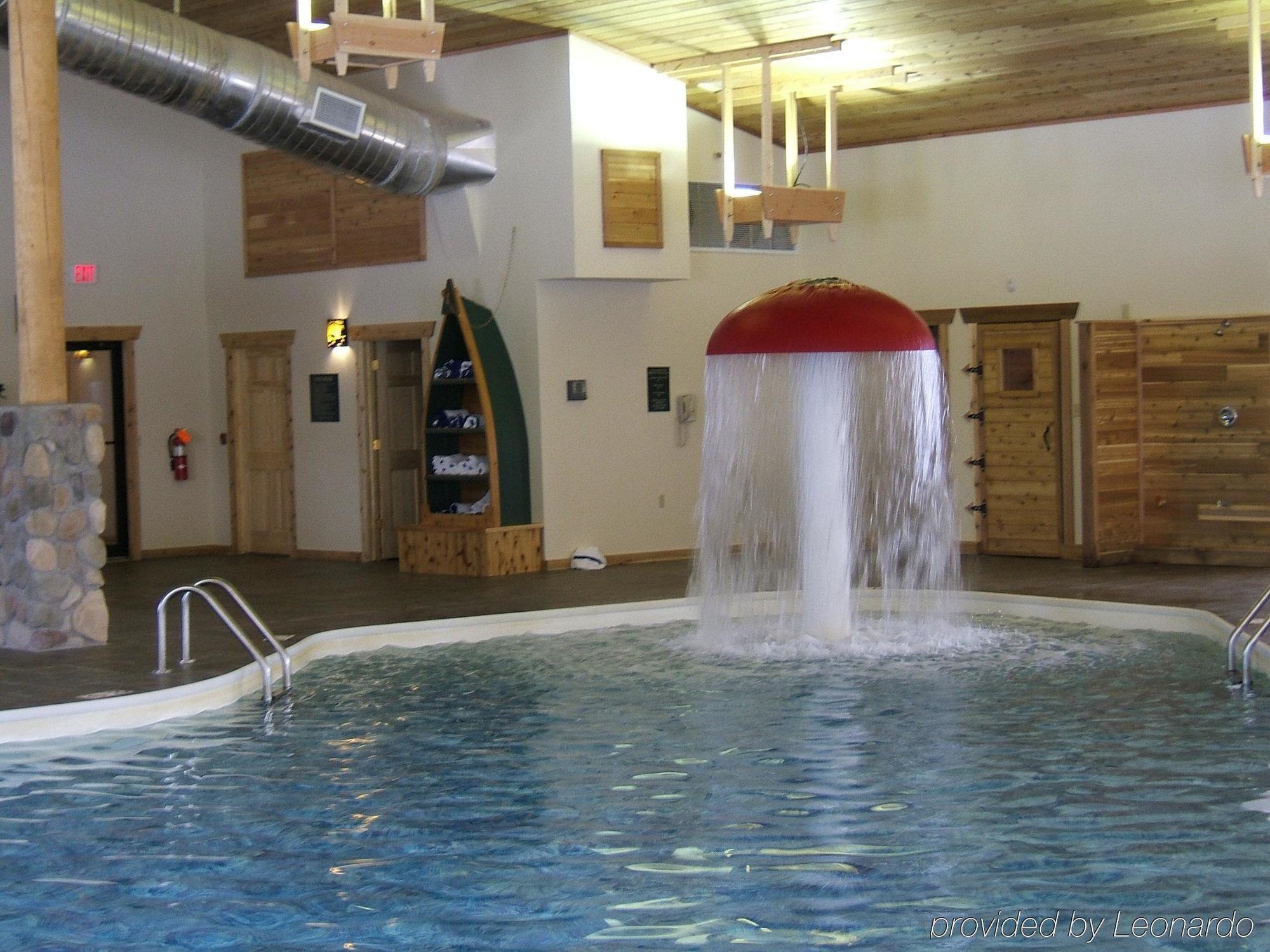 Holiday Inn Express Munising-Lakeview, An Ihg Hotel Bagian luar foto